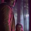 The Astronaut: První ukázka sci-fi hororu, kde kosmonautku následoval na Zem vetřelec | Fandíme filmu