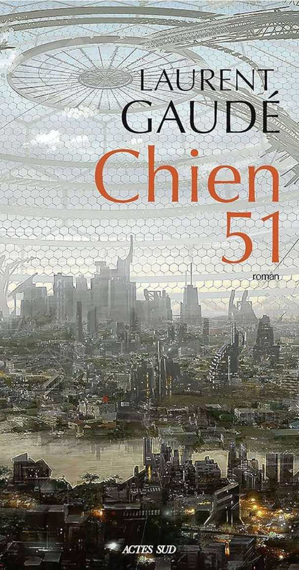 Chien 51: V dystopické budoucnosti je společnost rozparcelovaná a řízená AI | Fandíme filmu