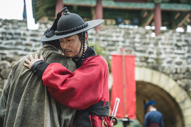 Kalná řeka: V historickém dramatu začíná krutý boj o vlastní místo na slunci | Fandíme serialům