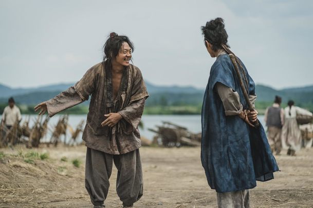 Kalná řeka: V historickém dramatu začíná krutý boj o vlastní místo na slunci | Fandíme serialům