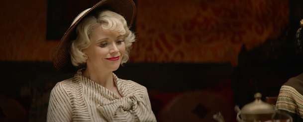 Murder at the Embassy: Klasická detektivka à la Agatha Christie se představuje | Fandíme filmu