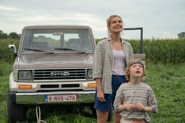 Vzduchoplavec: Horkovzdušným balonem mezi vzácné slepice a sebevražedné kohouty | Fandíme filmu