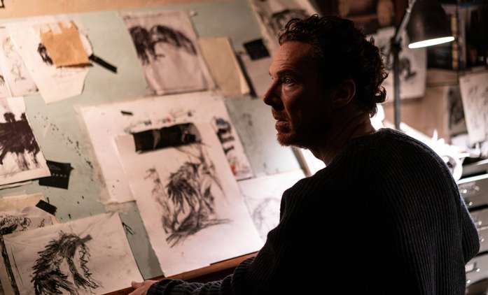 Křídla smutku: Benedict Cumberbatch čelí ztělesněnému zármutku | Fandíme filmu