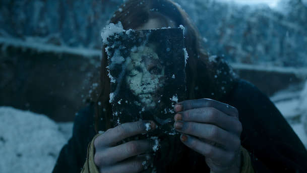 Frankenstein: Monstrum Guillerma del Tora se ukázalo v traileru | Fandíme filmu