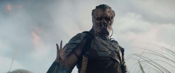 Predátor: Nebezpečné území – Nový trailer film líčí jako nekonečnou bojovou arénu | Fandíme filmu