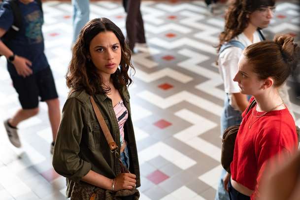 Neboj, jsem v pohodě: Do kin vstoupí drama o šikanované dívce v kómatu | Fandíme filmu