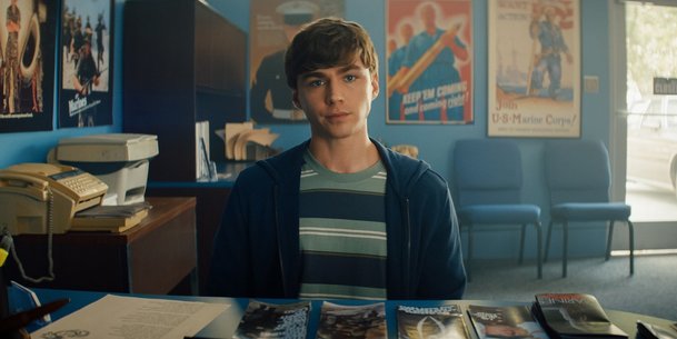 Zobáci: Drsný život mladých vojáků v novém Netflix seriálu | Fandíme serialům