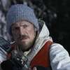 Ice Fall: Joel Kinnaman se v akčním thrilleru nahání na sněhu s mafiány | Fandíme filmu