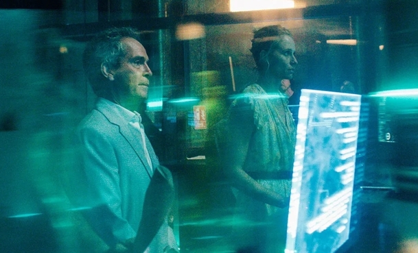 The Iris Affair: V napínavém thrilleru může super počítač změnit svět | Fandíme serialům