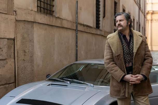 Padělaný život: Z malíře mafiánem snadno a rychle | Fandíme filmu