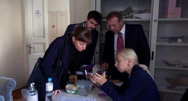 Kontinental '25: Ve vysoce současném snímku exekutorku pohltí morální kocovina | Fandíme filmu