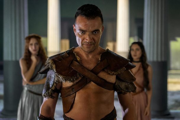 Spartacus: House of Ashur - Oblíbný gladiátorský svět se vrací | Fandíme serialům
