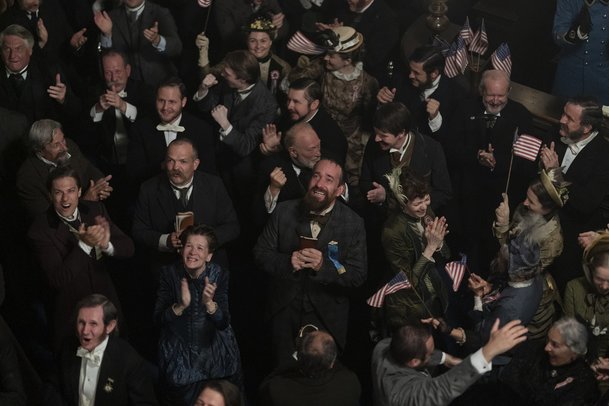 Rána bleskem: Jeden z nejdivnějších atentátů historie míří na Netflix | Fandíme serialům