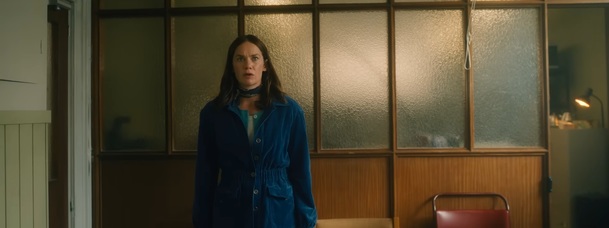 Cesta k pravdě: Vyšetřování výbuchu nechybí lehkost a poťouchlý úsměv | Fandíme serialům