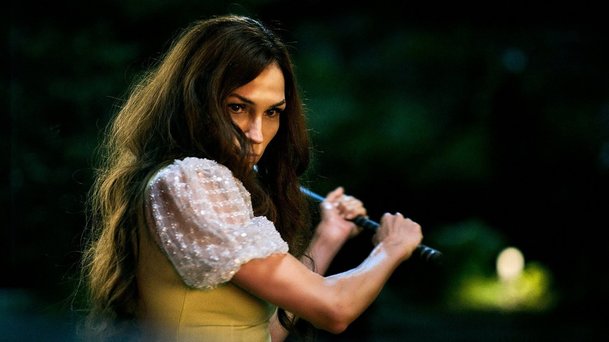 Amsterdam Empire: Famke Janssen hodlá oškubat záletného manžela | Fandíme serialům