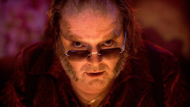 Amsterdam Empire: Famke Janssen hodlá oškubat záletného manžela | Fandíme serialům