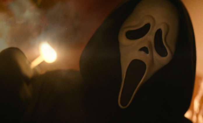 Vřískot 7: V Super Bowl traileru vrah plánoval svůj nový útok celé roky | Fandíme filmu