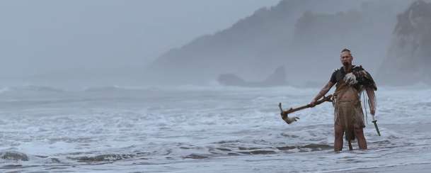 Lone Samurai: Po ztroskotání čekají na osamělého bojovníka kanibalové | Fandíme filmu