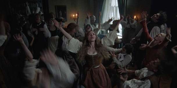 The Testament of Ann Lee: Náboženskou sektu představuje strhující trailer | Fandíme filmu