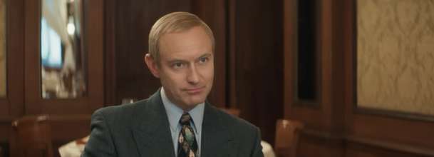 Mág z Kremlu: Trailer představuje Juda Law v Putinově továrně na lži | Fandíme filmu