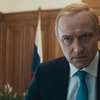 Mág z Kremlu: Trailer představuje Juda Law v Putinově továrně na lži | Fandíme filmu