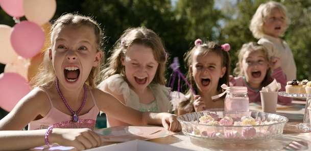 Good Luck, Have Fun, Don't Die: Akční sci-fi komedie má luxusní trailer | Fandíme filmu