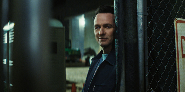 To monstrum ve mně: Spolupracovat s vrahem na jeho životopisu není hračka | Fandíme serialům