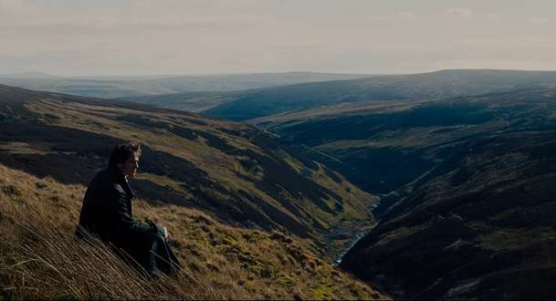 Bouřlivé výšiny: Moderní adaptace klasiky v novém traileru přetéká vášní | Fandíme filmu