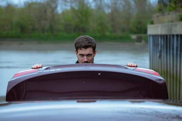 Zlovolné úmysly: Rodinu Davida Duchovnyho rozvrací psychopat | Fandíme serialům