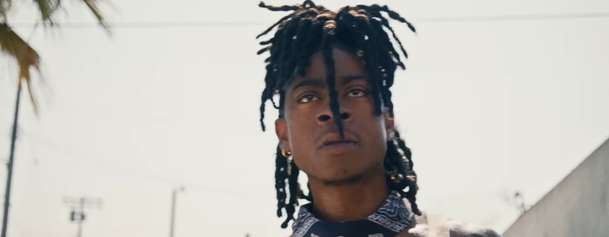 Night Patrol: Drsná policejní parta neváhá v boji s gangy vycenit své krvavé zuby | Fandíme filmu