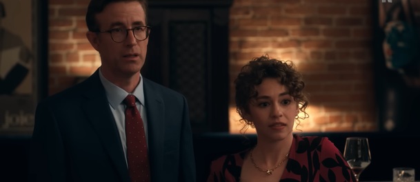 Stařík v utajení: Milá komedie se stárnoucím vyšetřovatelem přináší nové epizody | Fandíme serialům