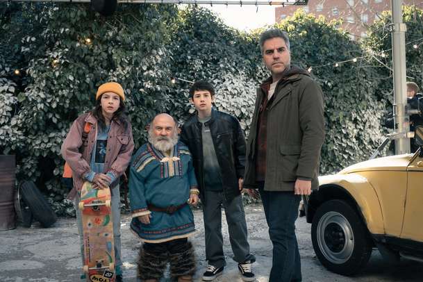 Noc, kdy můj táta zachránil Vánoce 2: Santovi náhradníci znovu zasahují na Netflixu | Fandíme filmu