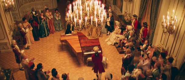 Amadeus: Seriálový portrét slavného skladatele ukázal trailer | Fandíme serialům