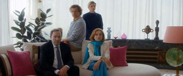 Nejbohatší žena na světě: Isabelle Huppert do našich kin přináší komedii plnou prachů | Fandíme filmu