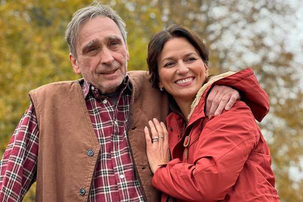 Na horách: Holka z města v nové české komedii zdědí chatu v horách | Fandíme filmu