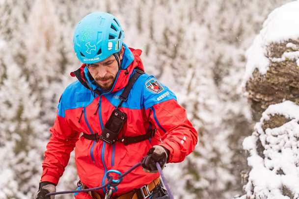 Na horách: Holka z města v nové české komedii zdědí chatu v horách | Fandíme filmu
