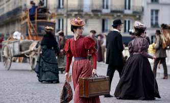 Barvy času: Současníci v nové komedii cestují v čase do Paříže 19. století | Fandíme filmu