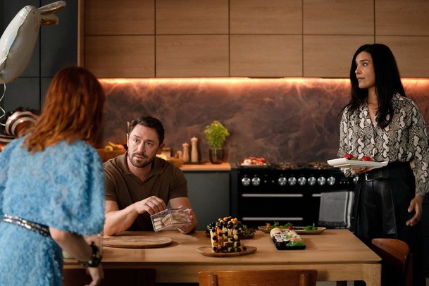 Little Disasters: Přátelská čtveřice se drsně rozpadá v krátké upoutávce | Fandíme serialům