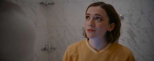 Hostages: Influencerka se v černé komedii sveze na teroristickém útoku | Fandíme filmu