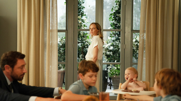 Little Disasters: Přátelská čtveřice se drsně rozpadá v krátké upoutávce | Fandíme serialům