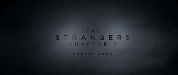 Cizinci: Kapitola 3 - Nová upoutávka láká na konec krvavé trilogie | Fandíme filmu