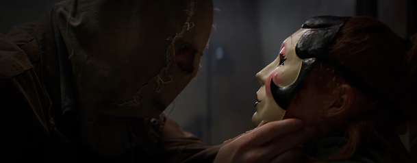 Cizinci: Kapitola 3 - Nová upoutávka láká na konec krvavé trilogie | Fandíme filmu