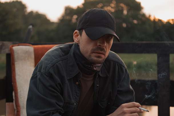 Poberta: V nové české komedii se bývalý vězeň propadá zpátky do potíží se zákonem | Fandíme filmu