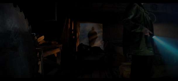 Cizinci: Kapitola 3 - Nová upoutávka láká na konec krvavé trilogie | Fandíme filmu