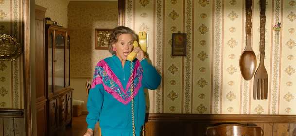 Tapawingo: V totálně ujeté komedii si party týpků hraje na vojáčky | Fandíme filmu