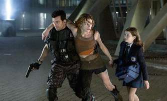 Resident Evil: Podívejte, jak se v Česku točí nový zombie film | Fandíme filmu