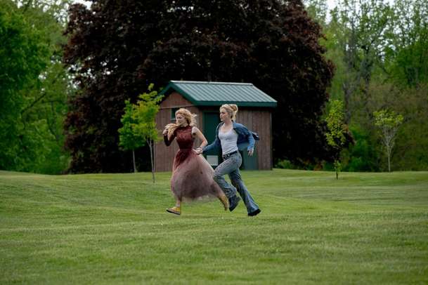 Krvavá nevěsta: Hra začíná – První teaser představuje postavy | Fandíme filmu