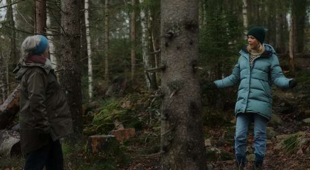 Sny: Intimní zápisky o lásce dívky k učitelce uvrhnou celou rodinu do chaosu | Fandíme filmu