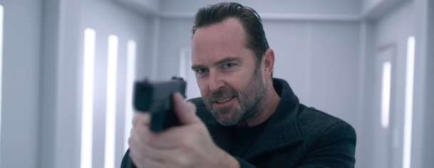 The Internship: Agenti tajné továrny na vrahy rozpoutají vzpouru proti svým pánům | Fandíme filmu