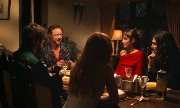 Pose: James McAvoy si náramně užívá roli psychopata | Fandíme filmu